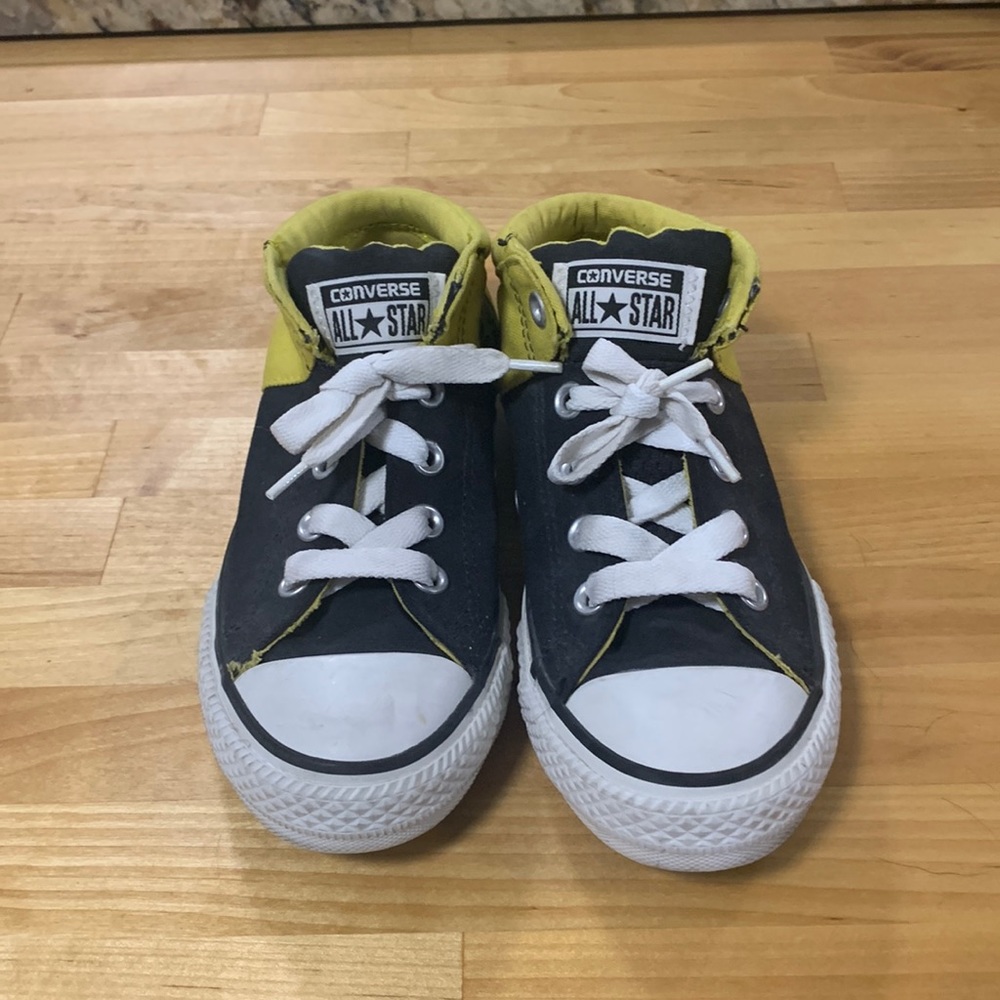 Converse black and yellow